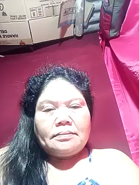 Snapshot of Mari_fvcks chatting on October 2025 07:12:02 PM Mari fvcks online show from October 2025 07:12:02 PM