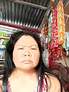 Snapshot of Mari_fvcks chatting on October 2025 06:45:01 AM Mari fvcks online show from October 2025 06:45:01 AM