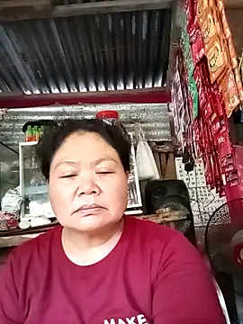 Snapshot of Mari_fvcks chatting on October 2025 10:15:01 PM Mari fvcks online show from October 2025 10:15:01 PM