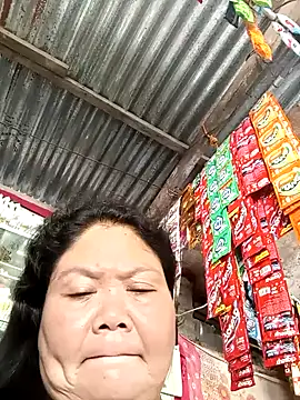 Snapshot of Mari_fvcks chatting on October 2025 05:19:01 AM Mari fvcks online show from October 2025 05:19:01 AM