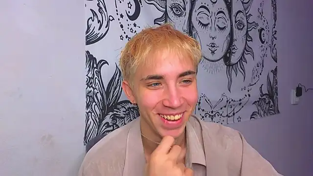 Snapshot of batarol0 chatting on September 2025 07:14:01 PM batarol0 online show from September 2025 07:14:01 PM