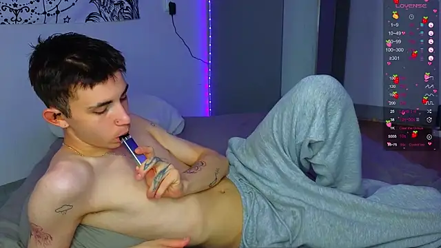 Snapshot of batarol0 chatting on October 2025 10:04:01 AM batarol0 online show from October 2025 10:04:01 AM