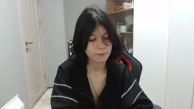 TinaQuiin online show from September 2025 08:06:02 AM