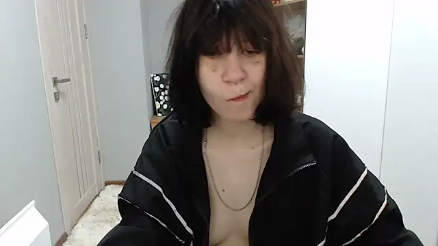 TinaQuiin online show from October 2025 08:03:01 AM