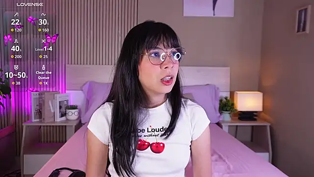 aprilqueenie online show from May 2026 07:54:02 PM