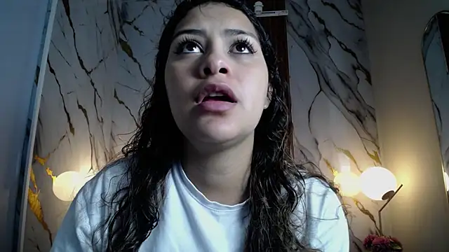 CurlyDani online show from May 2026 12:02:01 PM