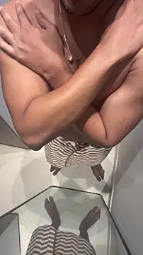 Snapshot of Teej_ chatting on December 2025 10:46:02 AM Teej online show from December 2025 10:46:02 AM