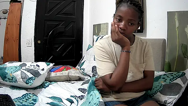 CandyNaynay online show from October 2025 06:06:01 PM