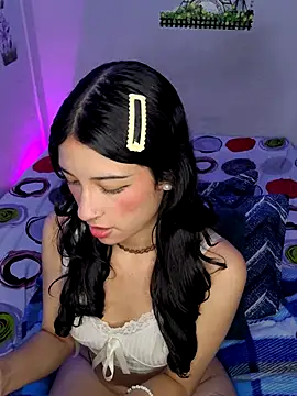 Snapshot of Danly_ chatting on November 2025 03:28:02 AM Danly online show from November 2025 03:28:02 AM