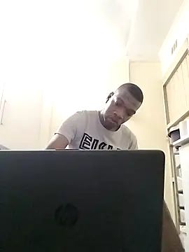 Snapshot of TmanZim2025 chatting on September 2025 06:08:02 PM TmanZim2025 online show from September 2025 06:08:02 PM