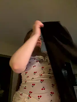 DeniMilkyyyyy online show from January 2026 05:16:01 PM