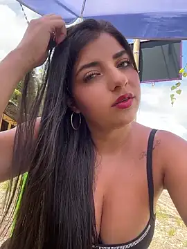 Isaa-Sweet online show from April 2026 04:02:02 PM