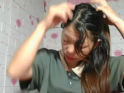 Mina ti online show from November 2025 11:07:02 PM