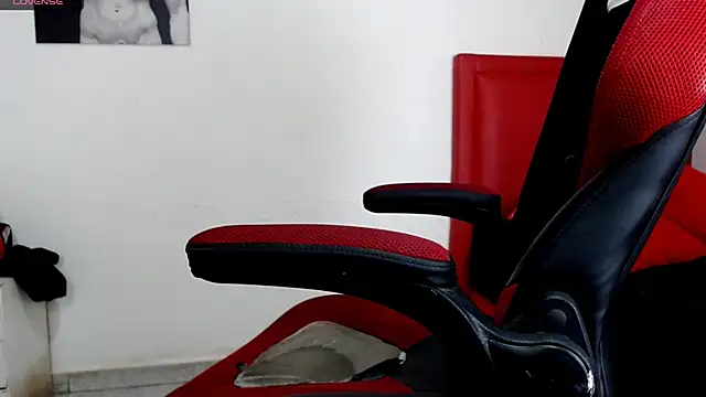 Codyknightt online show from November 2025 01:00:02 PM