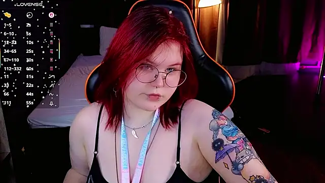 Snapshot of fillisfox_ chatting on February 2026 04:21:02 PM fillisfox online show from February 2026 04:21:02 PM