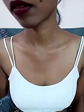 Snapshot of Small_Titss chatting on October 2025 05:07:02 AM Small Titss online show from October 2025 05:07:02 AM