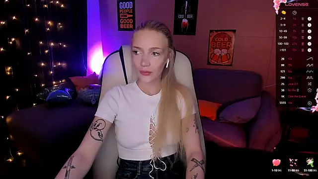 AnyaTaylor  online show from September 2025 01:54:01 AM