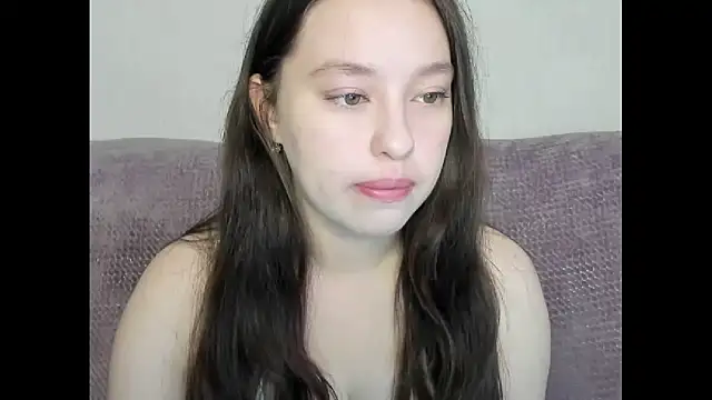 Snapshot of PureLedy chatting on September 2025 12:44:02 AM PureLedy online show from September 2025 12:44:02 AM