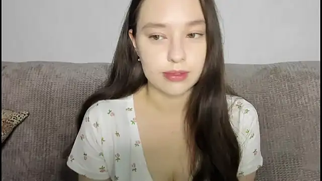 Snapshot of PureLedy chatting on November 2025 01:15:02 AM PureLedy online show from November 2025 01:15:02 AM