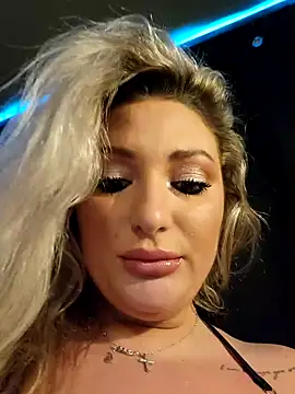 Snapshot of Blondie_Sasha chatting on February 2026 05:55:01 PM Blondie Sasha online show from February 2026 05:55:01 PM