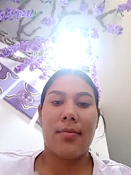 Snapshot of burbuja02 chatting on September 2025 03:05:01 PM burbuja02 online show from September 2025 03:05:01 PM