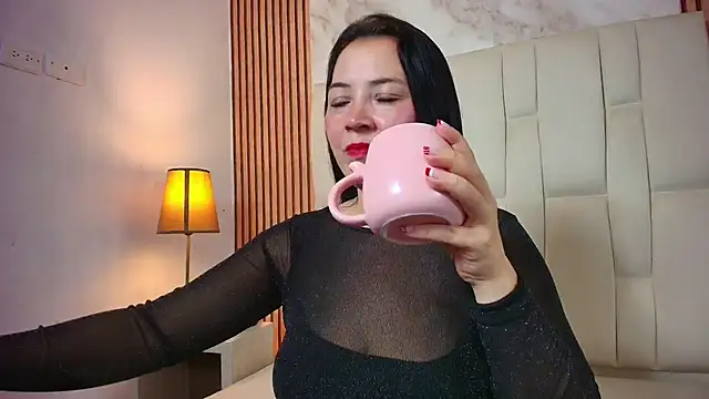 CharlotteSchmidtt online show from November 2025 11:22:01 AM