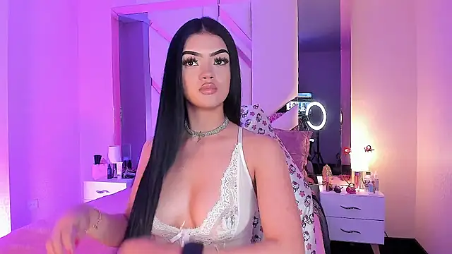 Snapshot of EmmaStonns chatting on November 2025 08:23:02 PM EmmaStonns online show from November 2025 08:23:02 PM