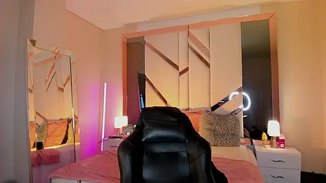 EmmaStonns online show from March 2026 01:07:02 PM