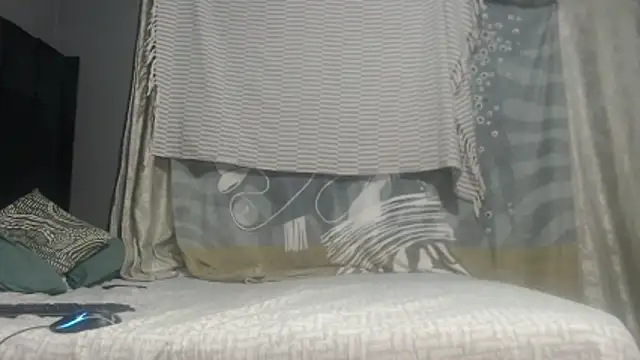 SEXYHUGEASS21 online show from March 2026 02:46:01 AM