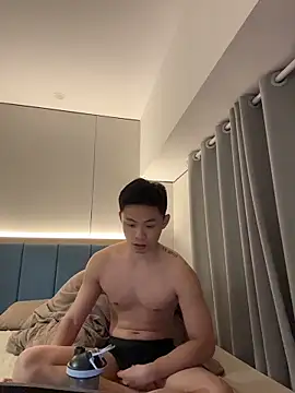 Snapshot of jensenyep chatting on December 2025 02:59:01 PM jensenyep online show from December 2025 02:59:01 PM