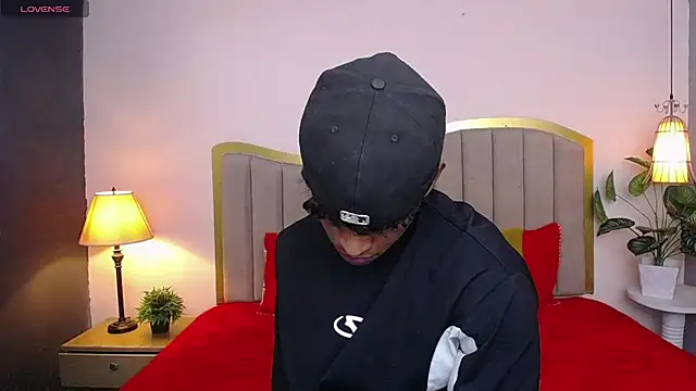 jhos padill online show from May 2026 02:01:02 PM