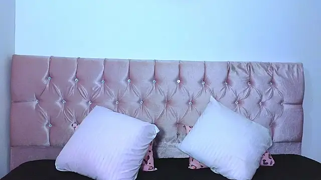 Snapshot of Electra__moon chatting on December 2025 07:50:02 AM Electra moon online show from December 2025 07:50:02 AM