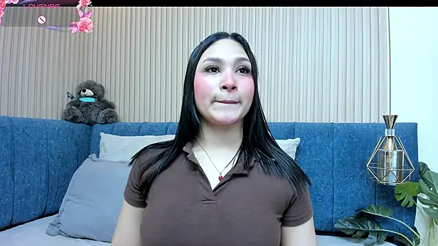 angel ponce online show from April 2026 07:09:01 PM