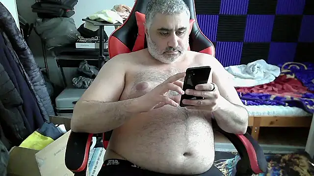 Snapshot of Youngboy_1985 chatting on January 2026 02:08:01 PM Youngboy 1985 online show from January 2026 02:08:01 PM