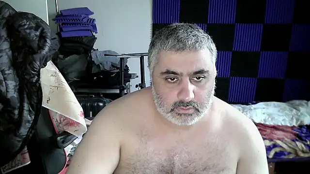 Snapshot of Youngboy_1985 chatting on January 2026 02:44:01 PM Youngboy 1985 online show from January 2026 02:44:01 PM