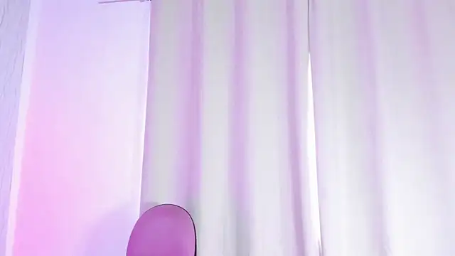 Snapshot of Victoria_Guzman chatting on September 2025 04:23:02 PM Victoria Guzman online show from September 2025 04:23:02 PM