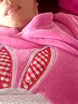 Snapshot of Ternura_Prohibida chatting on October 2025 12:42:02 PM Ternura Prohibida online show from October 2025 12:42:02 PM