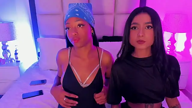 Snapshot of ElisabettaMonroy chatting on November 2025 05:35:01 PM ElisabettaMonroy online show from November 2025 05:35:01 PM