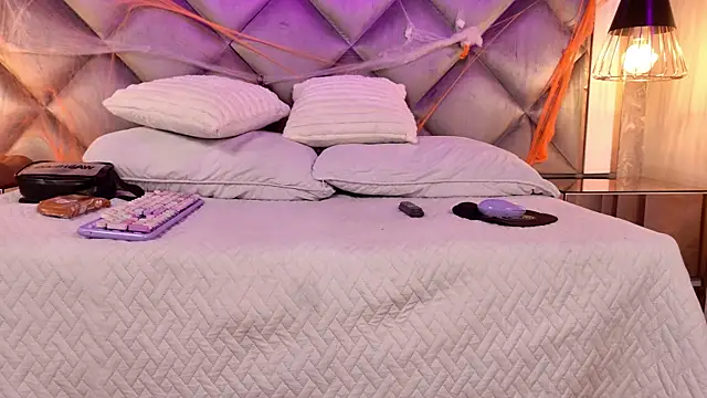 Snapshot of gemma_sm chatting on October 2025 03:07:01 AM gemma sm online show from October 2025 03:07:01 AM