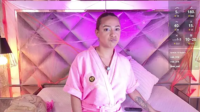 Snapshot of gemma_sm chatting on October 2025 03:06:02 AM gemma sm online show from October 2025 03:06:02 AM