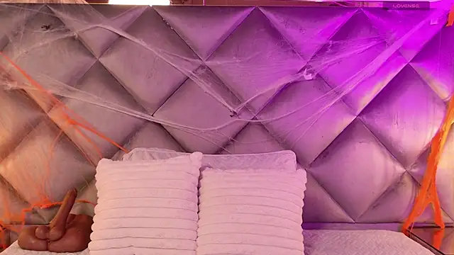 Snapshot of gemma_sm chatting on October 2025 02:52:01 AM gemma sm online show from October 2025 02:52:01 AM