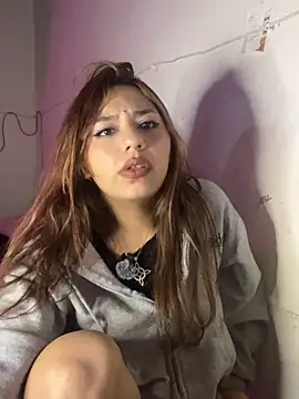 SoftLady S33 online show from May 2026 03:46:01 AM