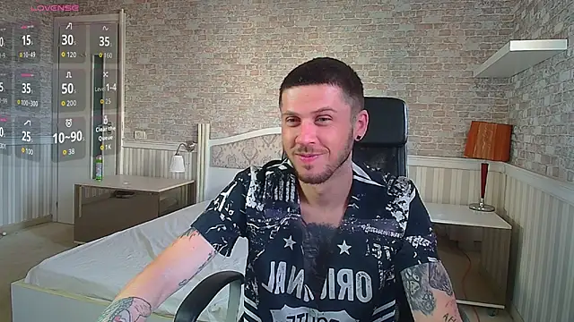 JonahShaw online show from July 2026 04:19:01 AM