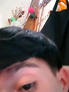 LUISSLEONN0958 online show from September 2025 11:15:01 PM