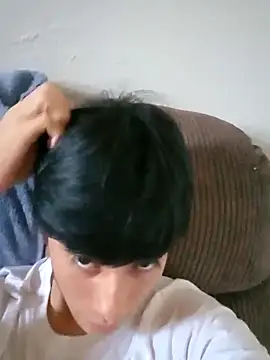 LUISSLEONN0958 online show from September 2025 11:59:01 PM