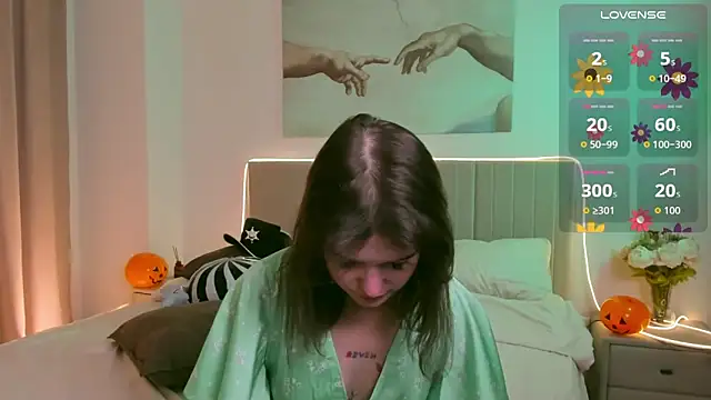 Lisa Blossom online show from October 2025 06:04:01 AM