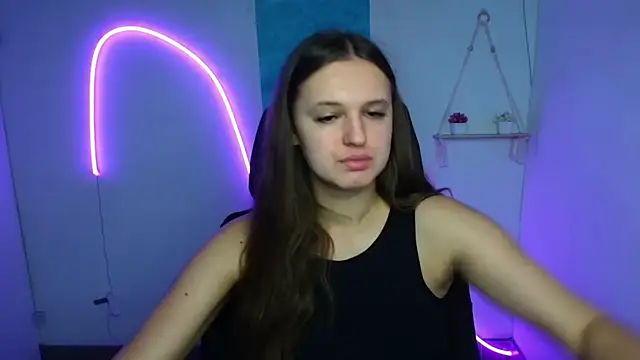 Aurora White online show from October 2025 05:26:02 AM