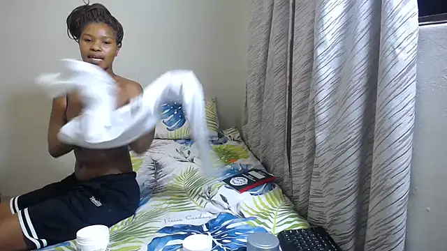 Lolly 96 online show from October 2025 06:16:02 PM