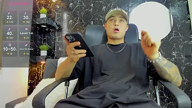 Snapshot of Alexander_ferre chatting on October 2025 12:47:01 PM Alexander ferre online show from October 2025 12:47:01 PM