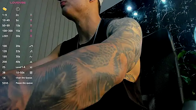 Snapshot of Alexander_ferre chatting on October 2025 10:25:01 AM Alexander ferre online show from October 2025 10:25:01 AM